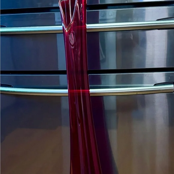 L.E. Smith 43" Swung Smoothie Floor Vase in Amberina Red - Picture 3 of 4